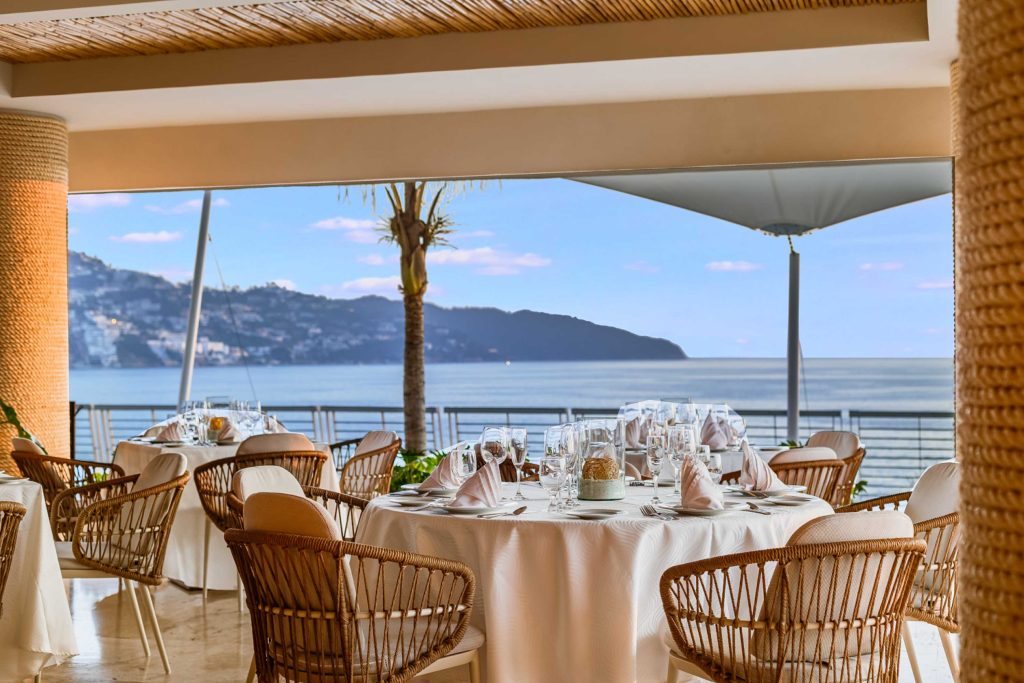 Restaurante con vista al mar en Acapulco